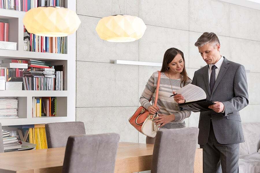 Vater tua ad collegium accedit, sic vere callida est (Clone)